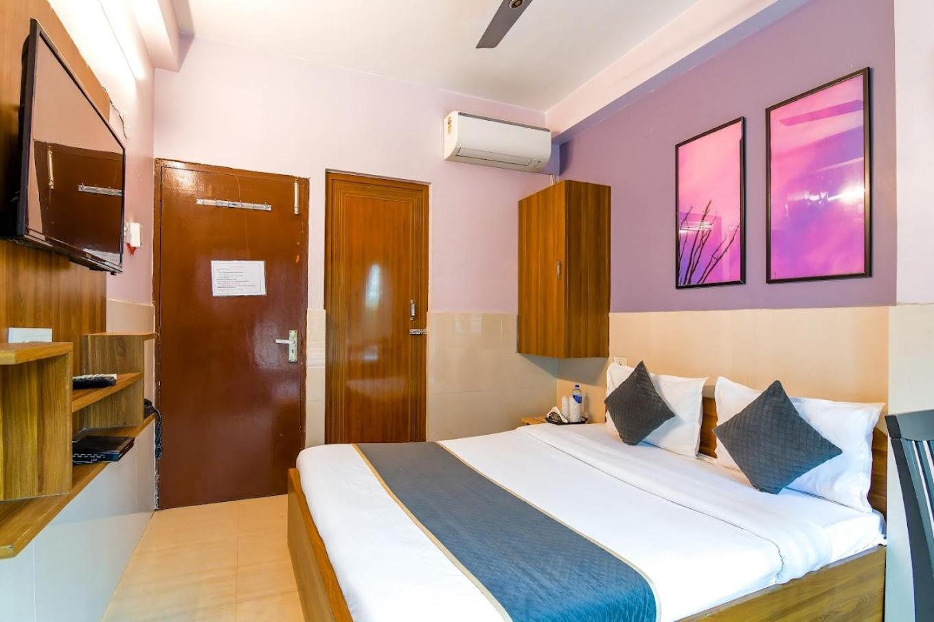 The Kolkata Hotel Bagian luar foto